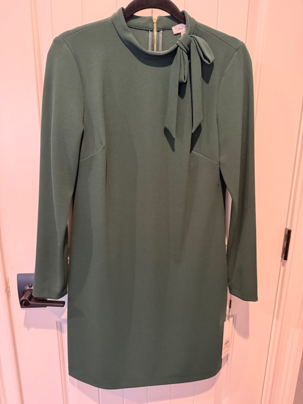 Calvin Klein Green Long-Sleeve Tie-Neck Shift Dress